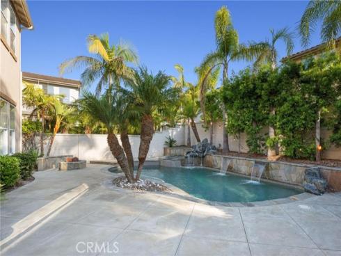 19133  Chandon   Lane, Huntington Beach, CA