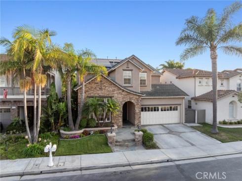 19133  Chandon   Lane, Huntington Beach, CA