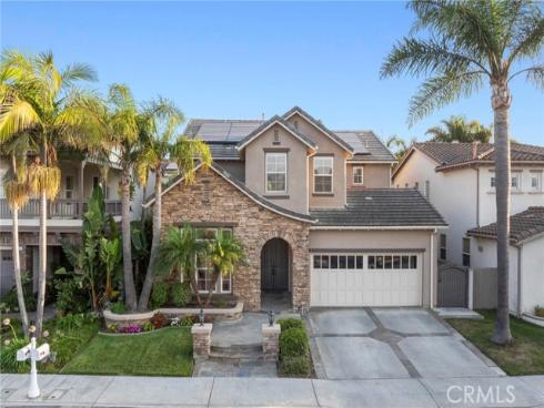 19133  Chandon   Lane, Huntington Beach, CA