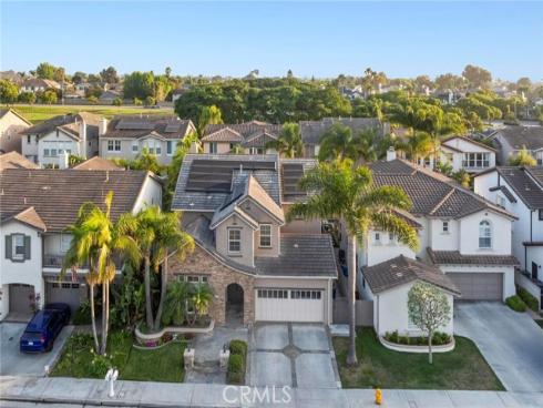 19133  Chandon   Lane, Huntington Beach, CA