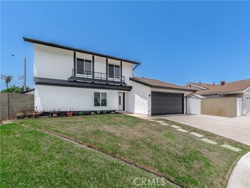 5511  Kern   Drive, Huntington Beach, CA