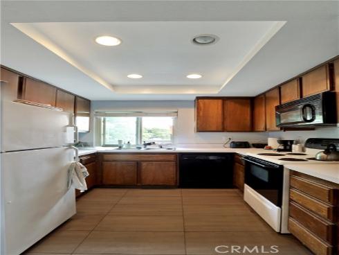 8566  Van Ness  24F  Court, Huntington Beach, CA