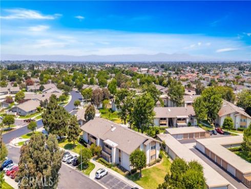 8888  Lauderdale  224D  Court, Huntington Beach, CA