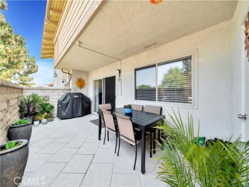 8888  Lauderdale  224D  Court, Huntington Beach, CA