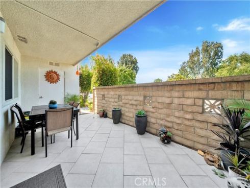 8888  Lauderdale  224D  Court, Huntington Beach, CA