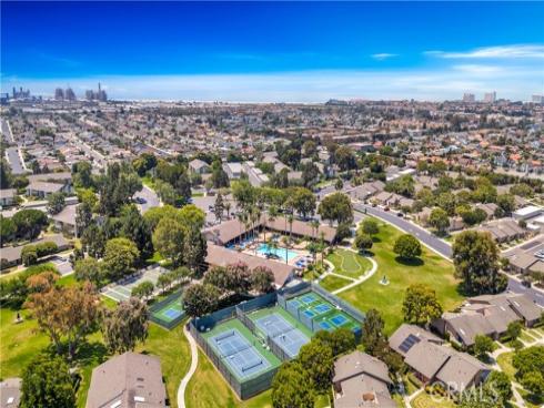 8888  Lauderdale  224D  Court, Huntington Beach, CA