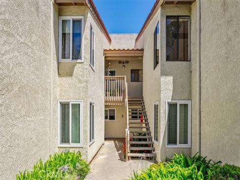 16521  Grunion  206 , Huntington Beach, CA