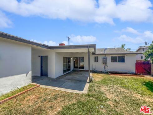 19231  Newland   Street, Huntington Beach, CA