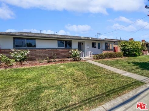 19231  Newland   Street, Huntington Beach, CA