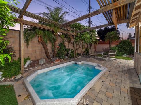 15401  Baffin   Circle, Huntington Beach, CA