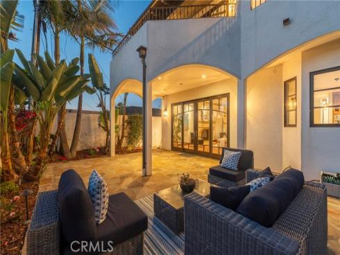 22151  Malibu   Lane, Huntington Beach, CA