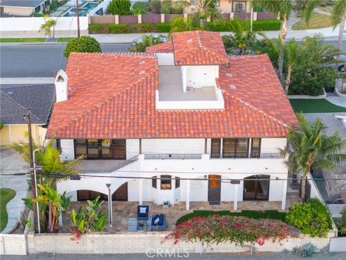 22151  Malibu   Lane, Huntington Beach, CA