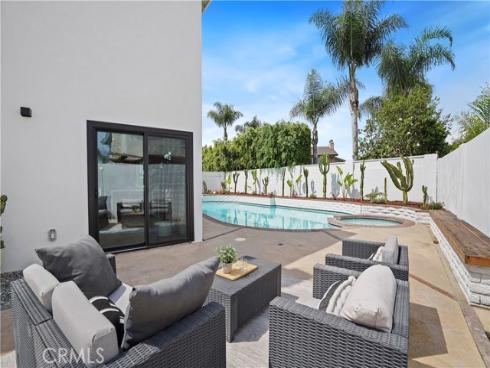 16381  Whittier   Lane, Huntington Beach, CA