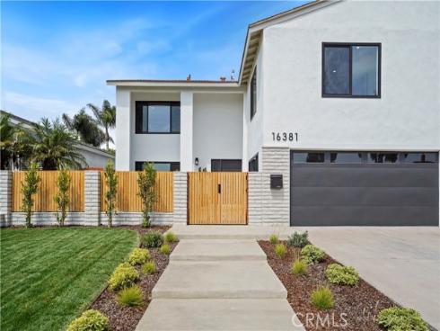 16381  Whittier   Lane, Huntington Beach, CA