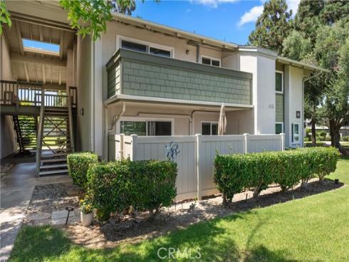 8777  Coral Springs  10G  Court, Huntington Beach, CA