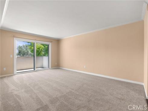 8777  Coral Springs  10G  Court, Huntington Beach, CA