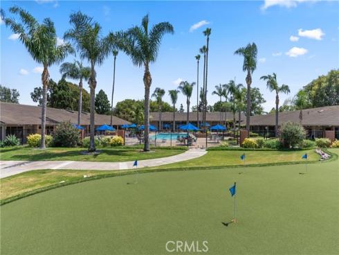 8777  Coral Springs  10G  Court, Huntington Beach, CA