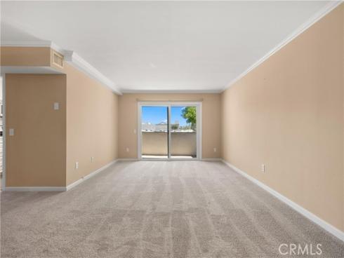 8777  Coral Springs  10G  Court, Huntington Beach, CA