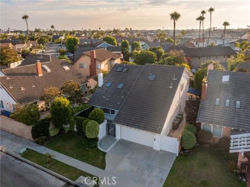 16681  Baruna   Lane, Huntington Beach, CA