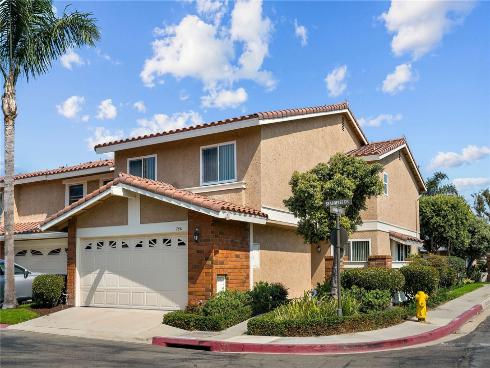 7841  Seabreeze   Drive, Huntington Beach, CA