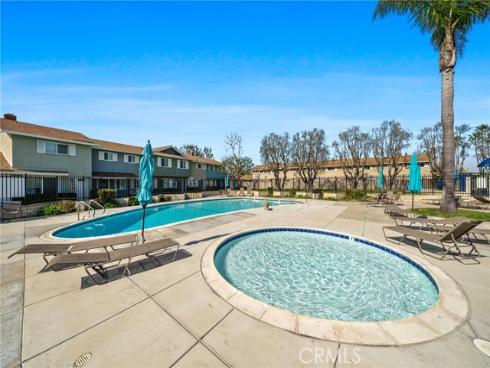 9867  Continental   Drive, Huntington Beach, CA