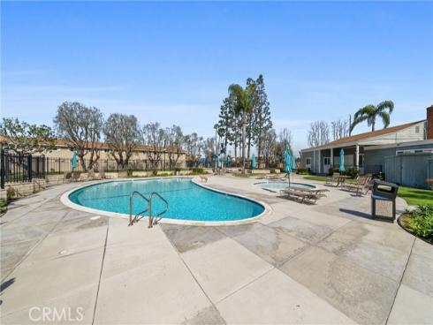 9867  Continental   Drive, Huntington Beach, CA