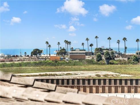 8246  Noelle  , Huntington Beach, CA