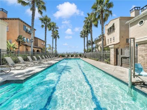 8246  Noelle  , Huntington Beach, CA