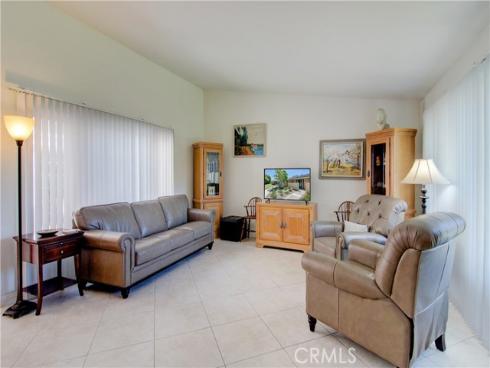 8565  Sierra  916C  Circle, Huntington Beach, CA