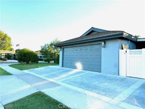 5101  Robinwood   Drive, Huntington Beach, CA