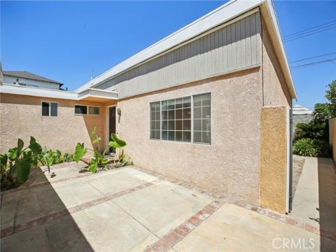 16752  Montclair   Lane, Huntington Beach, CA