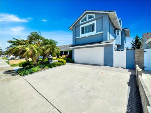 5572  Kern   Drive, Huntington Beach, CA