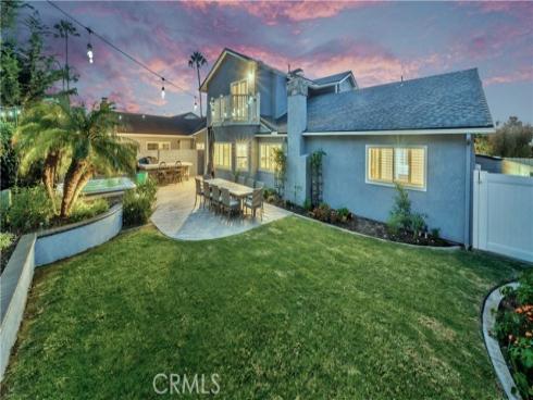 5572  Kern   Drive, Huntington Beach, CA