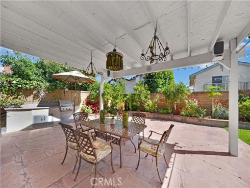 6892  Los Amigos   Circle, Huntington Beach, CA