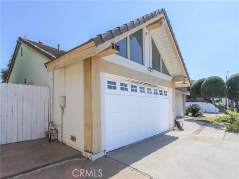 5621  Ridgebury   Drive, Huntington Beach, CA