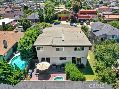 8167  Prestwick   Circle, Huntington Beach, CA