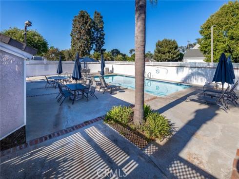 8146  Lindenwood  47  Drive, Huntington Beach, CA