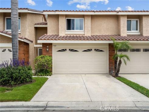 7885  Seawall   Circle, Huntington Beach, CA