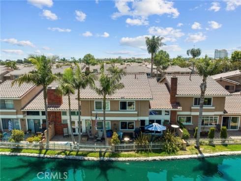 7885  Seawall   Circle, Huntington Beach, CA