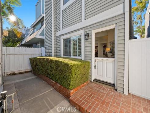 7641  Clay   Avenue, Huntington Beach, CA