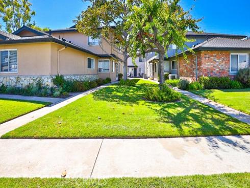 16631  Viewpoint  9A  Lane, Huntington Beach, CA