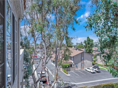 4591  Warner  305  Avenue, Huntington Beach, CA