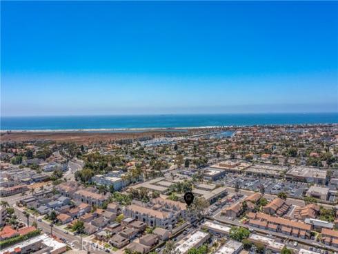 4591  Warner  305  Avenue, Huntington Beach, CA