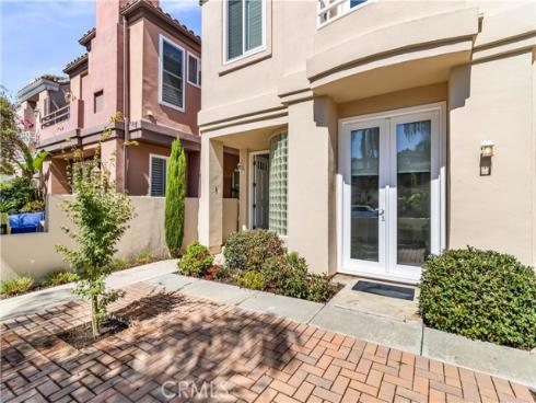 523  21st   Street, Huntington Beach, CA