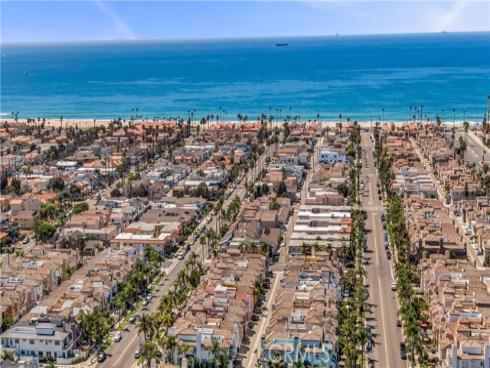 523  21st   Street, Huntington Beach, CA