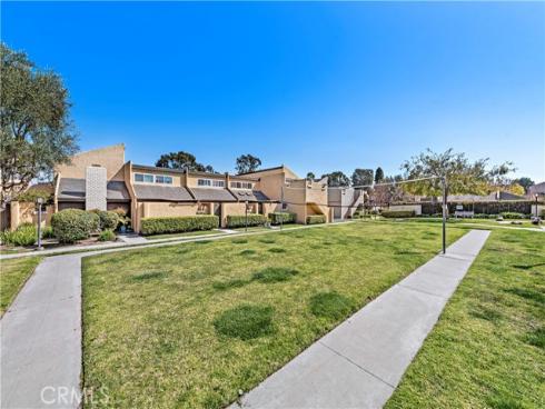 18632  Applewood Cir  27 , Huntington Beach, CA