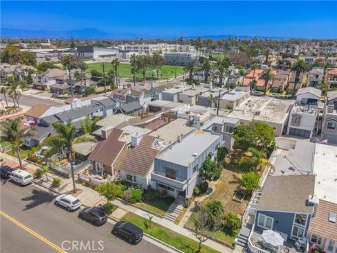 616  18th   Street, Huntington Beach, CA