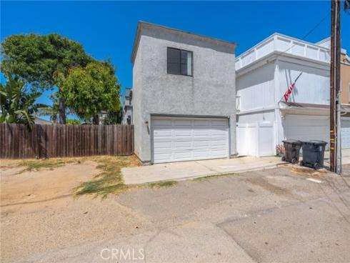 616  18th   Street, Huntington Beach, CA