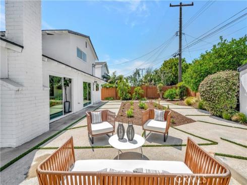 9351  Portsmouth   Drive, Huntington Beach, CA