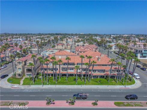 1900  Pacific Coast  4 , Huntington Beach, CA